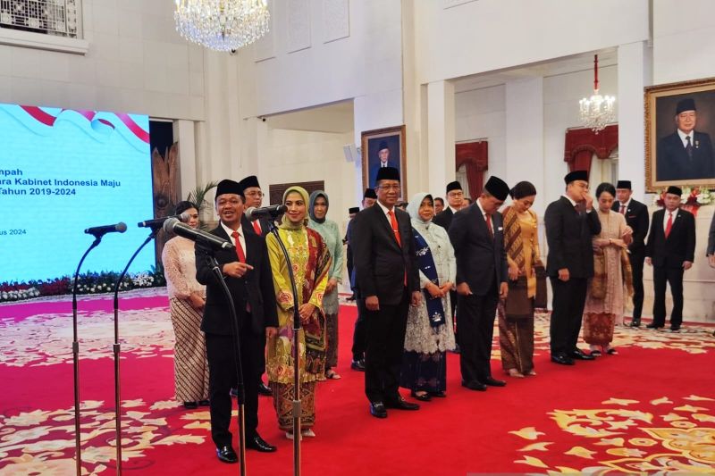 Jokowi Lantik Supratman Andi Atgas sebagai Menkumham