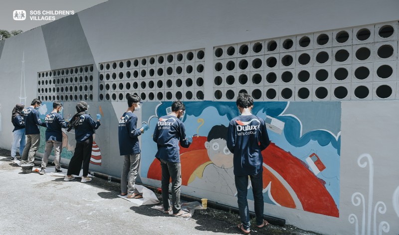 Peringati Hari Remaja Internasional 2024, AkzoNobel dan SOS Children’s Villages Indonesia Berkomitmen Berdayakan Generasi Muda