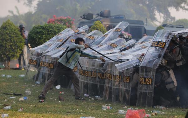 Setelah Peringatan Darurat, Apa yang Harus Dilakukan Elite?