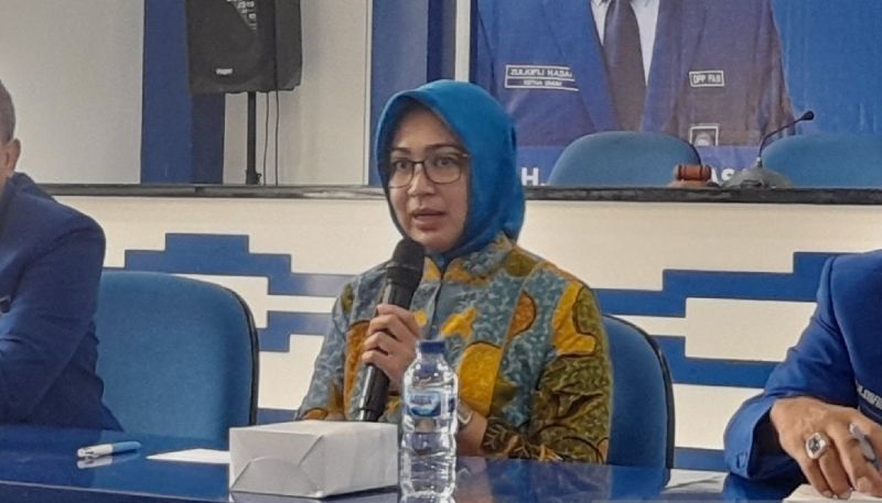 Lawan Bahlil, Golkar Banten Bersama PDIP Usung Airin-Ade Sumardi