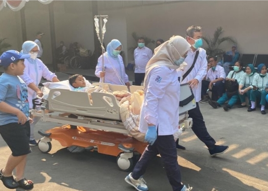 75 Personel Dikerahkan untuk Padamkan Kebakaran di RSPP Jaksel