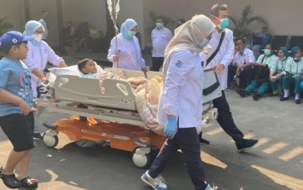 75 Personel Dikerahkan untuk Padamkan Kebakaran di RSPP Jaksel