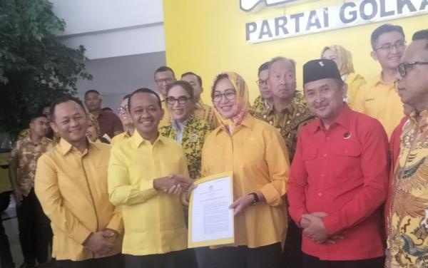 Bahlil Umumkan Golkar Ikut PDIP, Dukung Airin-Ade Sumardi