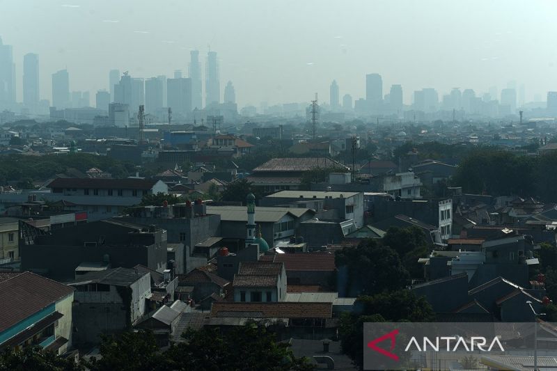 Kualitas Udara Jakarta Pagi Ini Tidak Sehat bagi Kelompok Sensitif