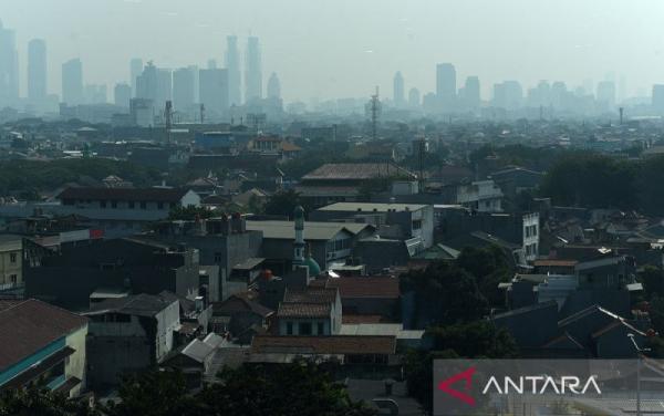 Kualitas Udara Jakarta Pagi Ini Tidak Sehat bagi Kelompok Sensitif