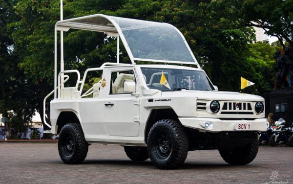 PT Pindad Dukung Mobilitas Paus Fransiskus dengan Maung MV3 Pope Mobile untuk Misa Akbar di GBK