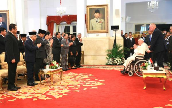 Link Streaming Misa Paus Fransiskus di GBK