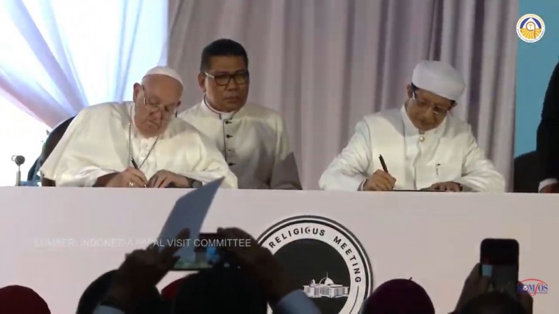 Paus Fransiskus Sanjung Terowongan Istiqlal-Katedral, Bawa Umat Menuju Terang