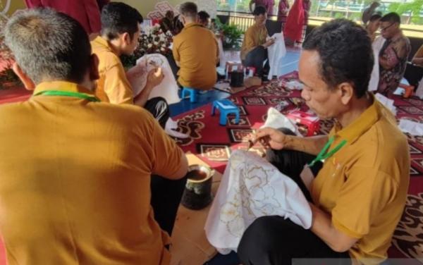 25 Warga Binaan Lapas Cipinang Dapat Pelatihan Membatik