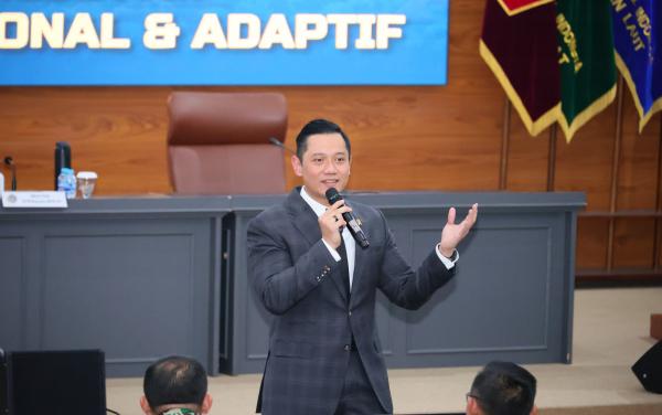 AHY Berikan Ceramah Pembekalan kepada Pasis Dikreg LII Sesko TNI