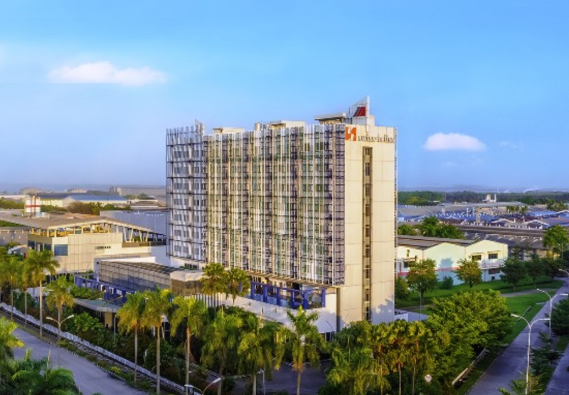 Rayakan Ulang Tahun ke-6, Swiss-Belinn Modern Cikande Gelar Acara “6row to Glow”