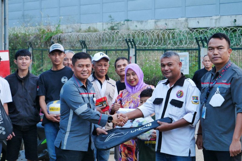 KCIC Gelar Beragam Program Kegiatan Sosial untuk Warga di Sekitar Jalur Rel