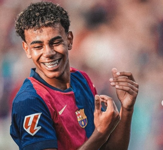 Reaksi Lamine Yamal Saat Disamakan dengan Lionel Messi