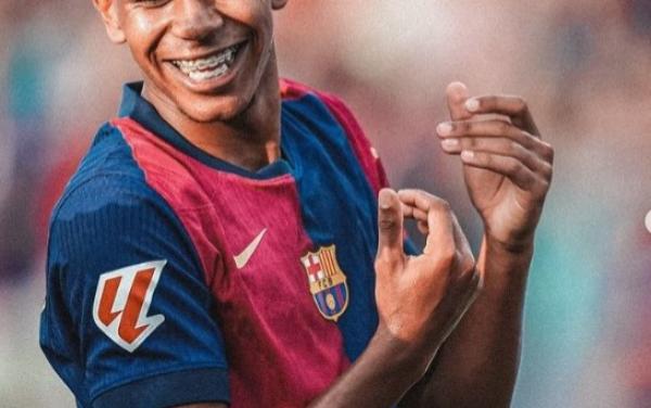 Reaksi Lamine Yamal Saat Disamakan dengan Lionel Messi