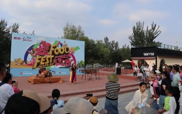 Kesenian Indonesia Pertama Kali Tampil di Festival Kuliner “Belt and Road”