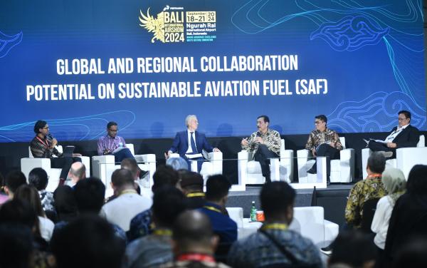 Dinilai Potensial, Pertamina Optimistis Kembangkan Sustainable Aviation Fuel di Indonesia