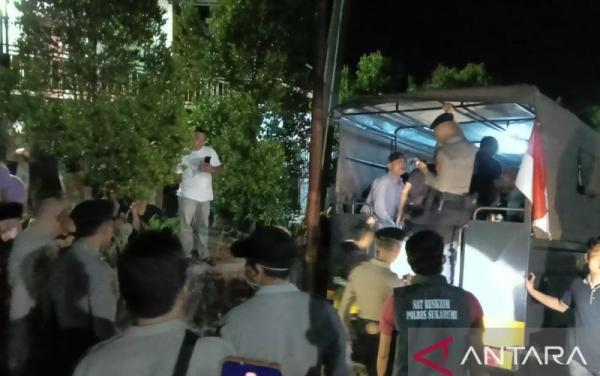 Puluhan Suku Rohingya Dievakuasi ke Mapolres Sukabumi