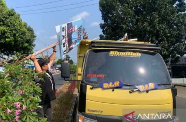 Langgar Aturan, Bawaslu Tertibkan 6.451 Alat Peraga di Bengkulu