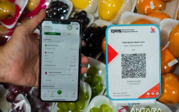 Transaksi QRIS di Gopay Gratis bagi Pelaku UMKM Berskala Mikro