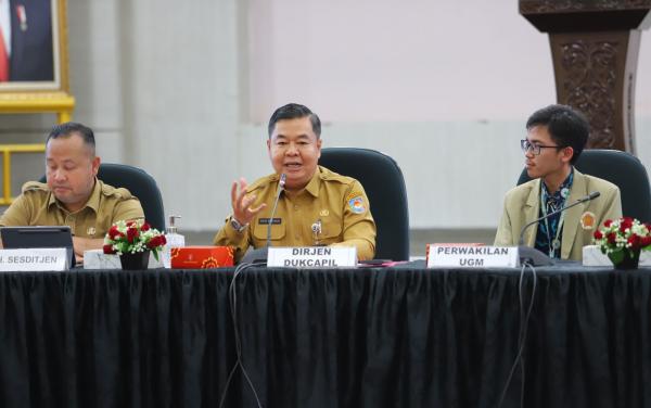 Dirjen Dukcapil Tekankan Pendataan PMI sebagai Bentuk Perlindungan Negara