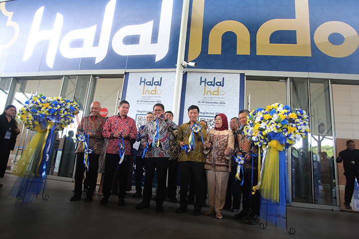 Pembukaan Halal Indonesia Internasional Industry Expo di ICE BSD