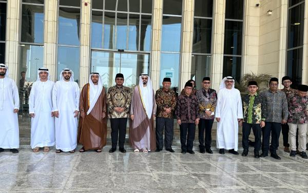 Menag Yaqut dan Pejabat UEA Bahas Sinergi Pengembangan Potensi Zakat dan Wakaf