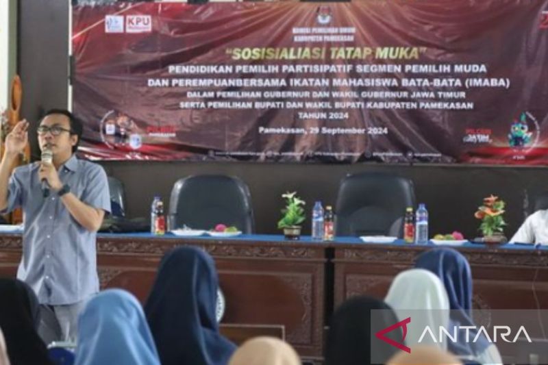 KPU Pamekasan Sosialisasikan Pilkada pada Pemilih Pemula