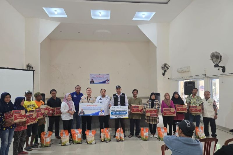 Penanganan Kemiskinan, BSB Bagikan 1.000 Paket Sembako untuk Masyarakat Sumsel