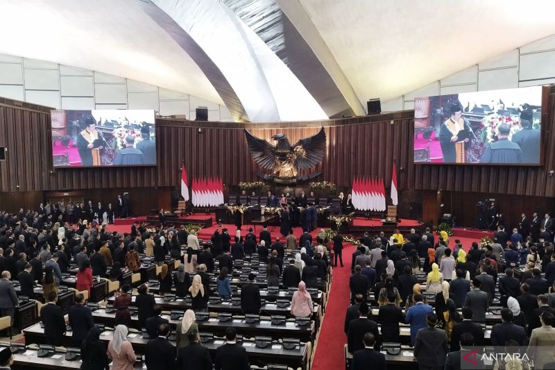 Pimpinan MPR: Muzani Didampingi Pacul, Rusdi Kirana dan Ibas