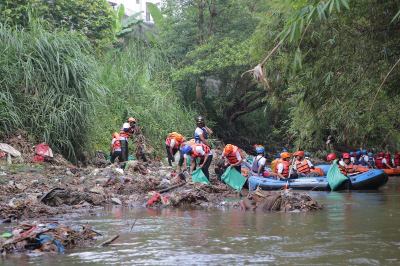 PT Pertamina International Shipping Meriahkan Festival Sungai Ciliwung 2024