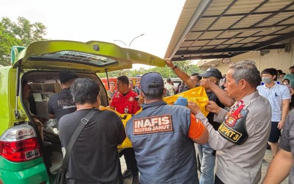 Polsek Kelapa Gading Selidiki Pria Tewas karena Jatuh dari Tower Emerald Apartemen