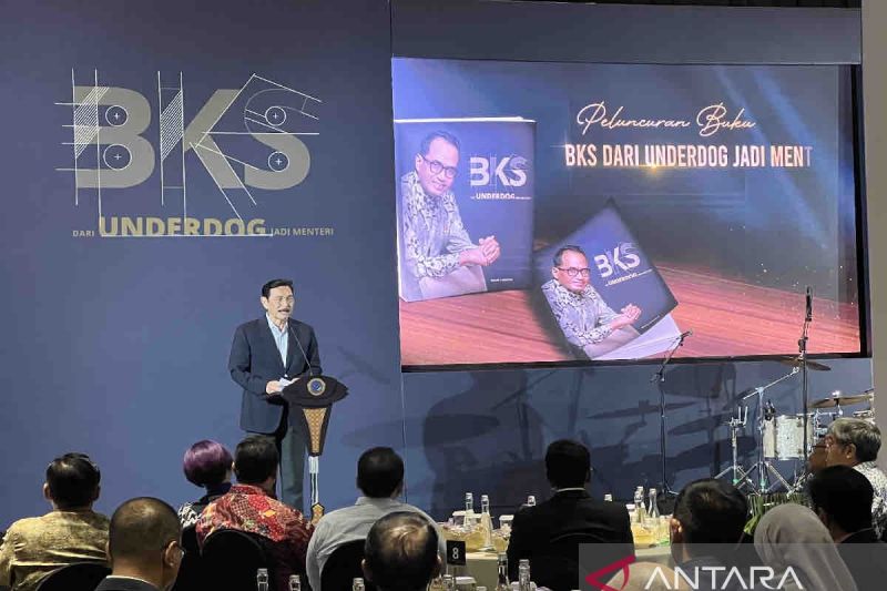 Luhut Ungkap Kisah Semangat Kerja BKS Meski Terkena COVID-19