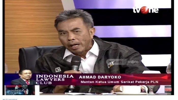 Orang Miskin di Mata Komunis dan Kapitalis