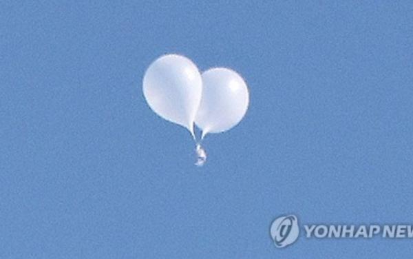 40 Balon Berisi Sampah Kembali Dikirim Korea Utara ke Korea Selatan