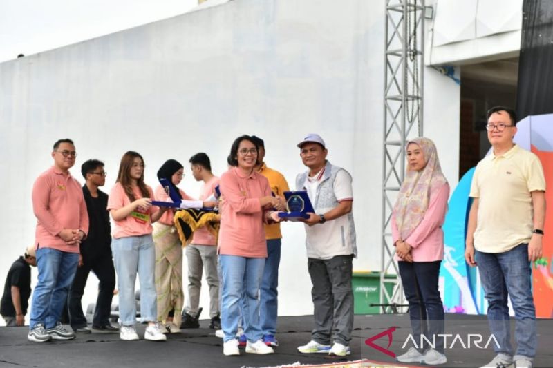Kemenpora Raih Penghargaan dari Kemenkes di Puncak HKJS 2024