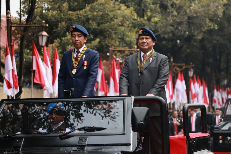 Jokowi-Prabowo Semakin Akrab, Semakin Mencurigakan