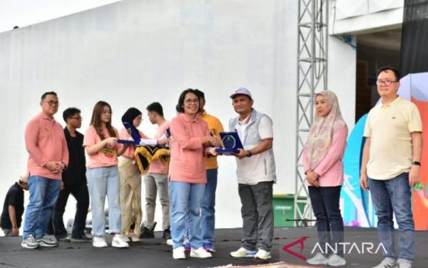 Kemenpora Raih Penghargaan dari Kemenkes di Puncak HKJS 2024