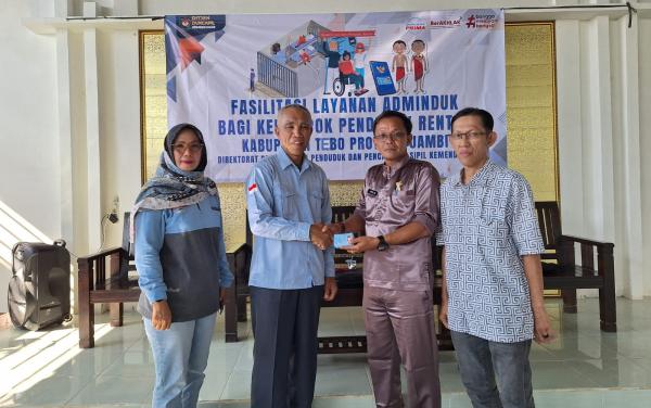 Ditjen Dukcapil Kemendagri Buka Layanan Jemput Bola di Daerah Rentan