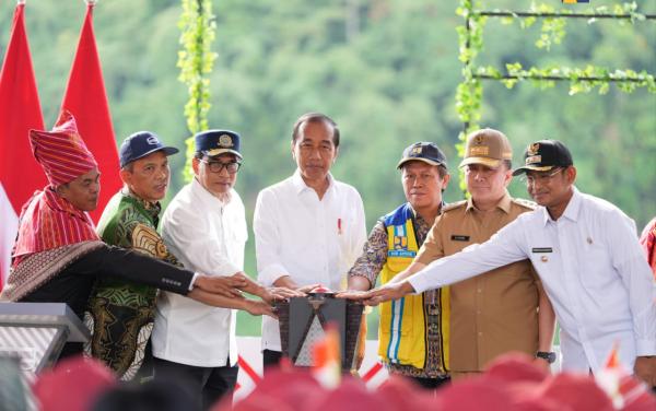 Presiden Jokowi Resmikan Bendungan Lau Simeme untuk Kendalikan Banjir Kota Medan dan Sekitarnya