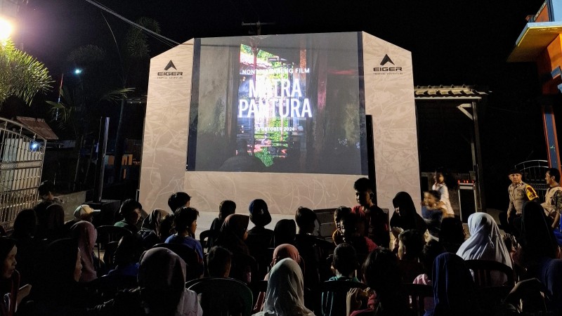 EIGER Nobar Film Dokumenter Perjuangan Warga Pantura Selamatkan Wilayahnya dari Abrasi di Desa Mayangan