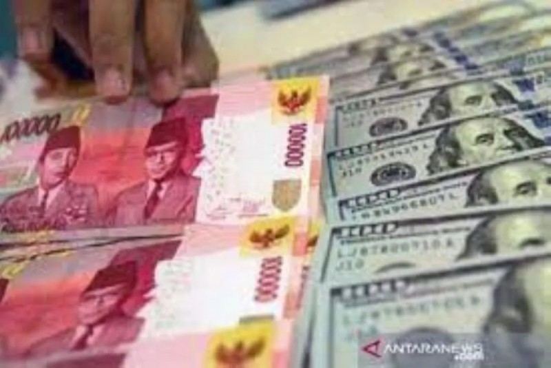 Ketegangan Israel dan Iran Pengaruhi Turunnya Nilai Rupiah Awal Pekan Ini