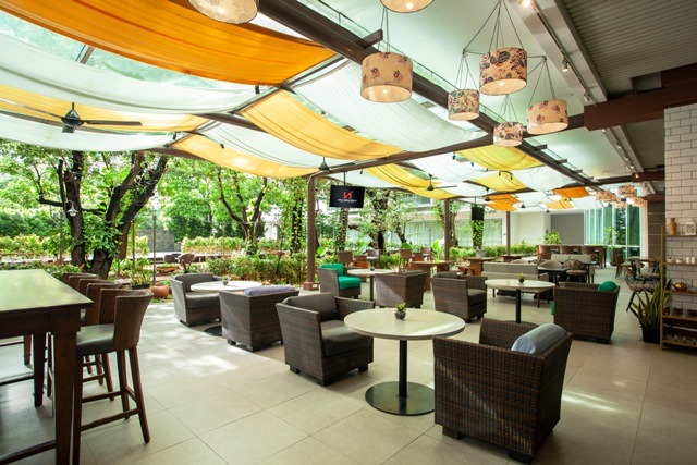 Jade Lounge & Terrace Swiss-Belresidences Kalibata Pilihan untuk Meeting dan Hangout