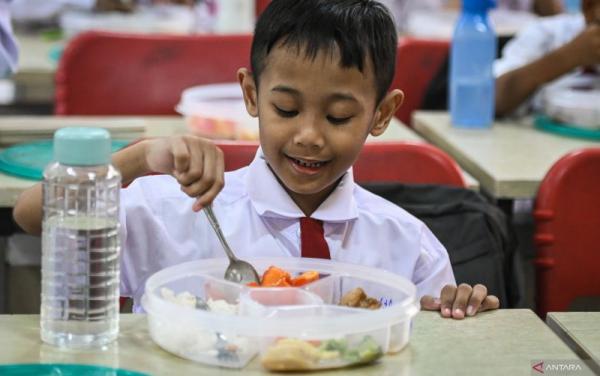 Menanti Implementasi “Makan Siang Bergizi Gratis” Prabowo