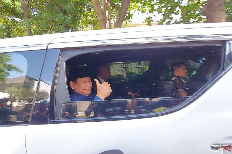 Berbaju Tradisional Betawi, Prabowo Tiba di Lokasi Pelantikan