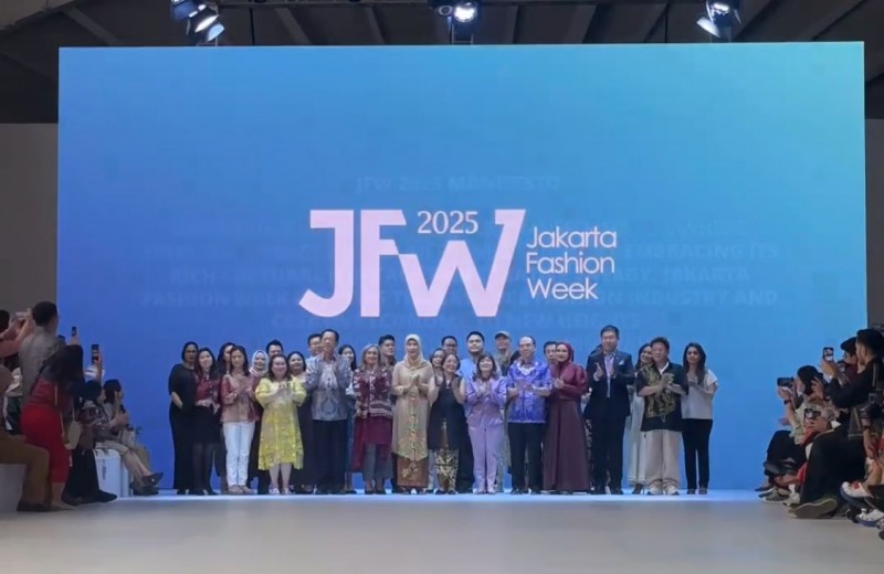Jakarta Fashion Week 2025 Resmi Digelar, Tampilkan Ratusan Karya dari Desainer Ternama Indonesia
