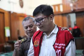 Giliran Ronald Tannur yang Ditangkap Kejaksaan Agung