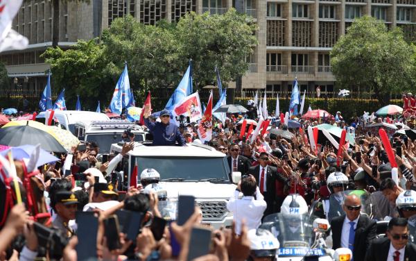 Maung Jadi Mobil Menteri, Pindad Ketiban Pulung