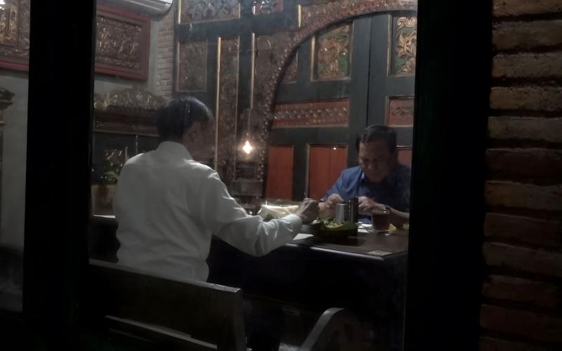 Bertemu di Solo, Prabowo Belum Move On dari Jokowi?