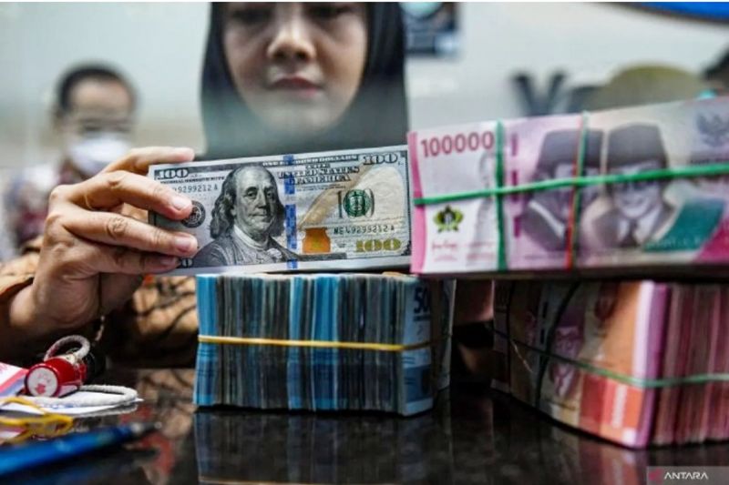 Awal Pekan, Nilai Rupiah terhadap Dolar AS Ditutup Melemah Jadi Rp15.752