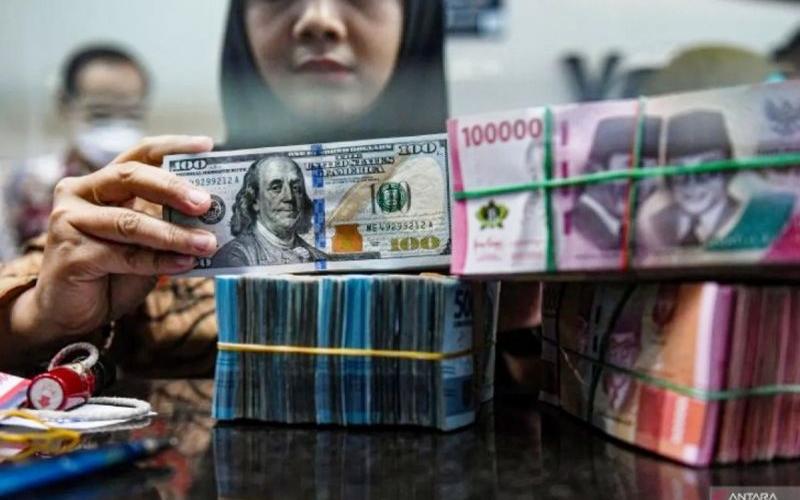 Awal Pekan, Nilai Rupiah terhadap Dolar AS Ditutup Melemah Jadi Rp15.752